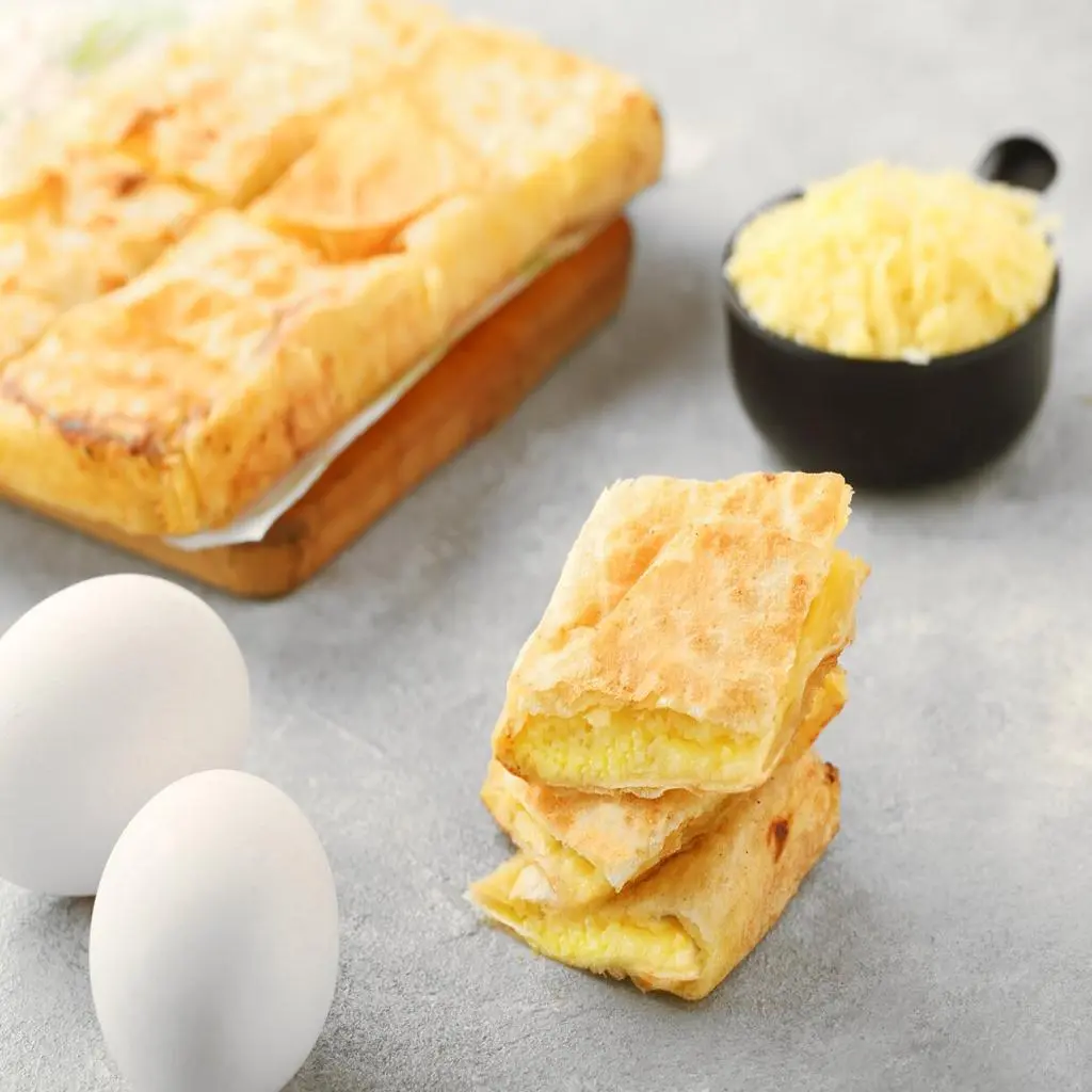 Sweet Mutabbaq with Cheese